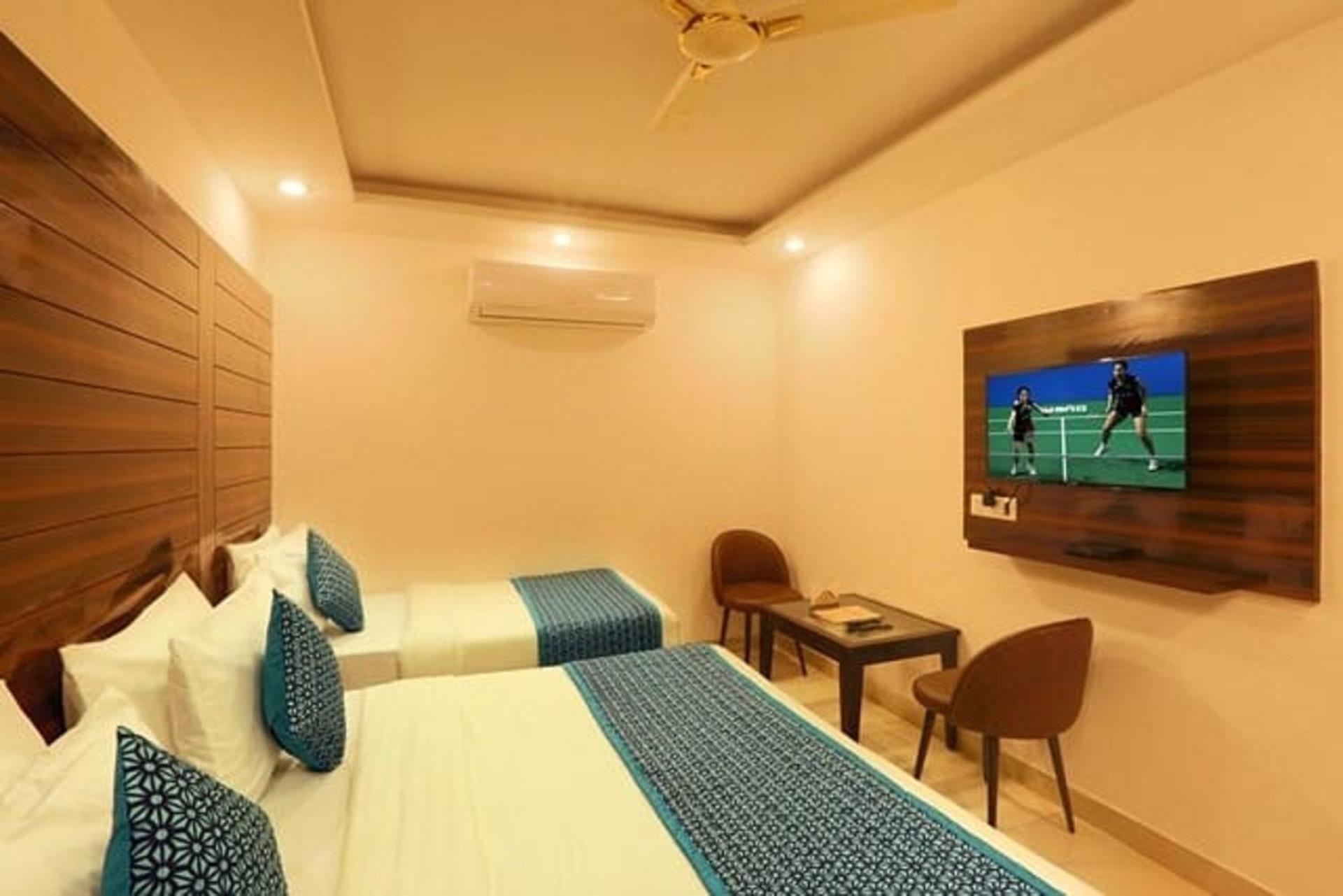 Airport Hotel Chanakya Delhi New Delhi Ngoại thất bức ảnh