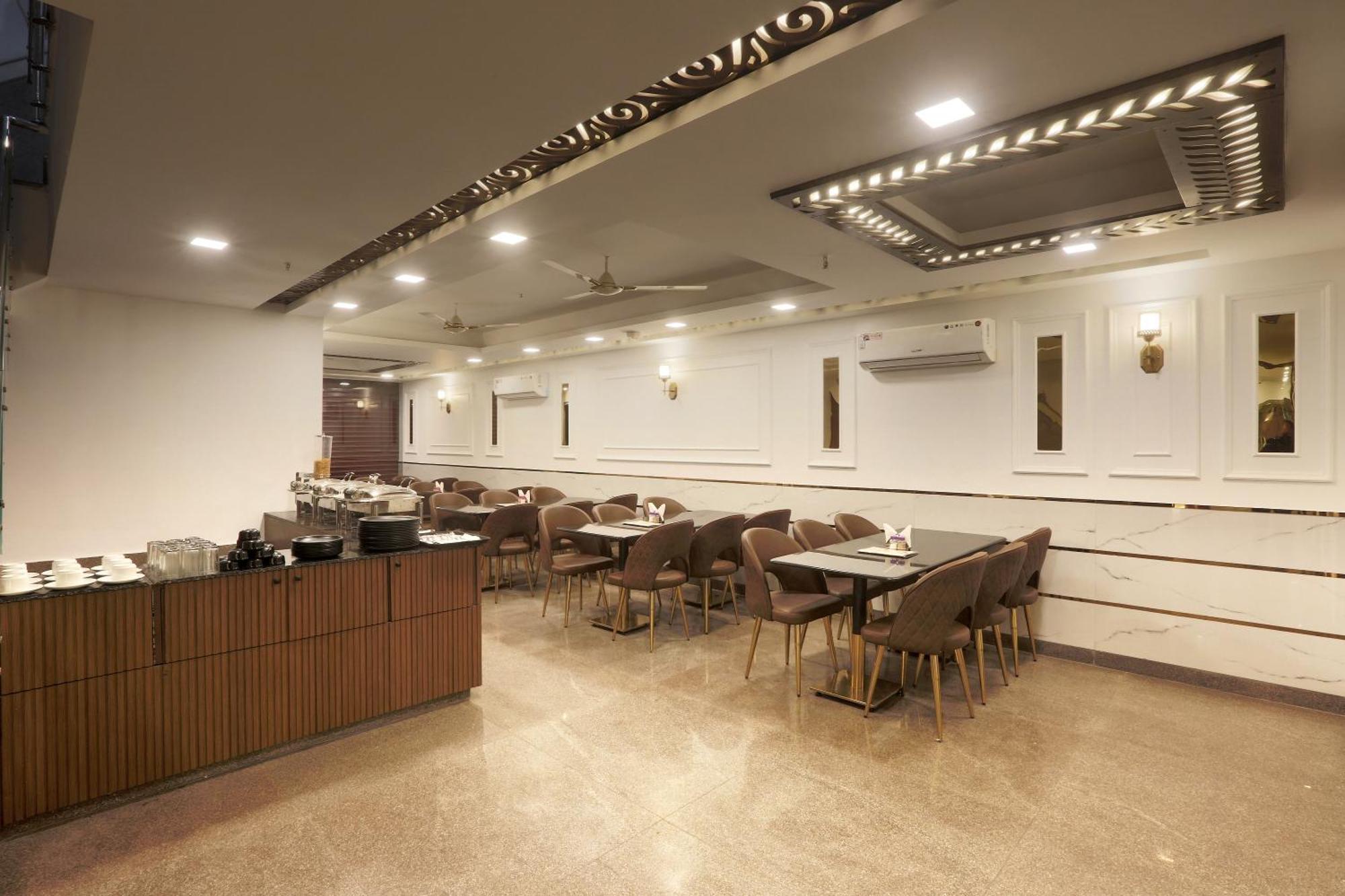 Airport Hotel Chanakya Delhi New Delhi Ngoại thất bức ảnh